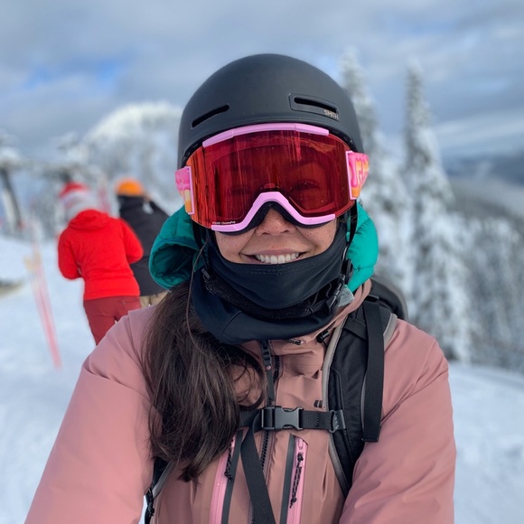 Meet your Posher, Lauren - Picture 1 of 1